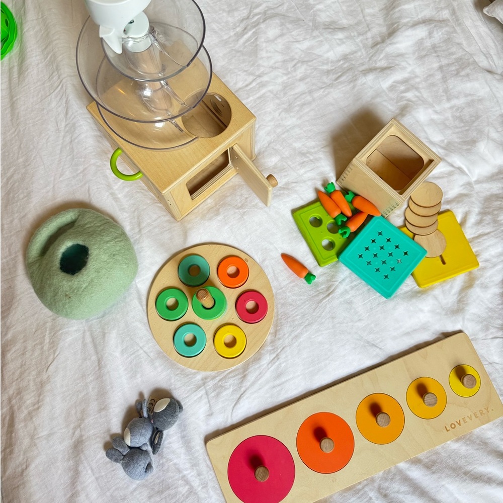 Lovevery Wooden Montessori Toy Set - Multicolor (the babbler, 13,14,15 mo)
